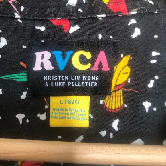 RCVA Shortsleeved Tropical ParrotsButton Down Shirt Large - Picture 7 of 7